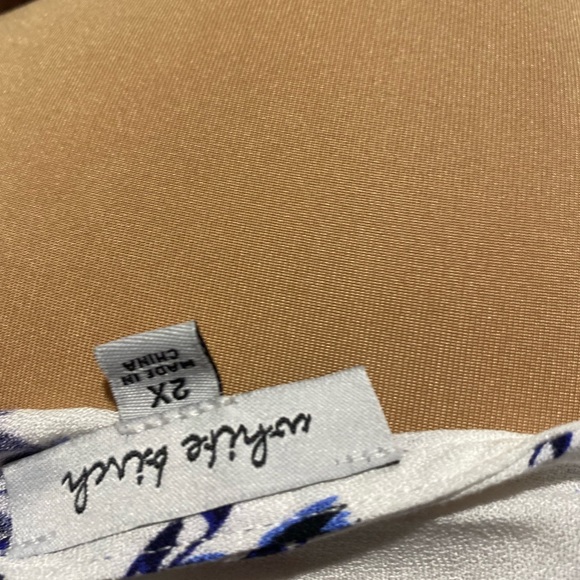 White Birtch 3/4 sleeve floral dress - Picture 8 of 8